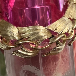 Lisner Light Gold Ageless Bracelet