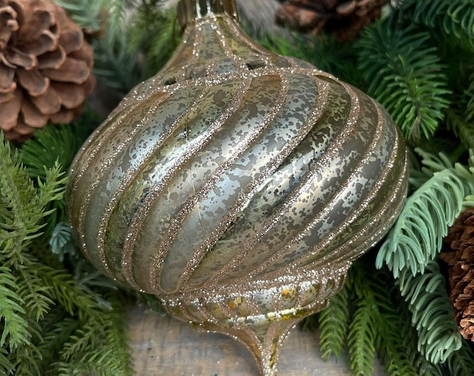5" Gold Shatterproof Ornament, Gold Antique Ornaments, Finial Ornaments, Gold Onion Shape, Christmas Ornaments, XH936495