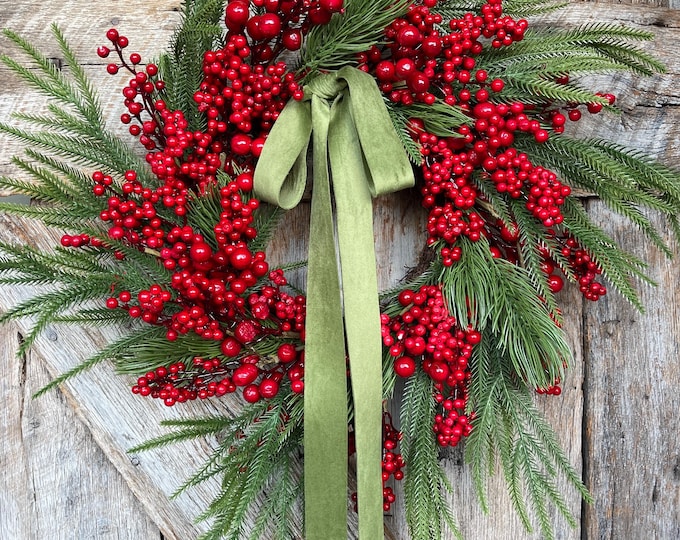 24" Christmas Red Berry Wreath, Cranberry Wreath, Red Wreath, Christmas Front Door, Woodsey Christmas Wreath, Artificial Wreath