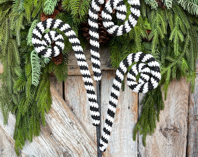 27" Black White Striped Curly Spray, Halloween Spray, Floral Spray, Curly Spray, Black White Spray, 57253BKWT