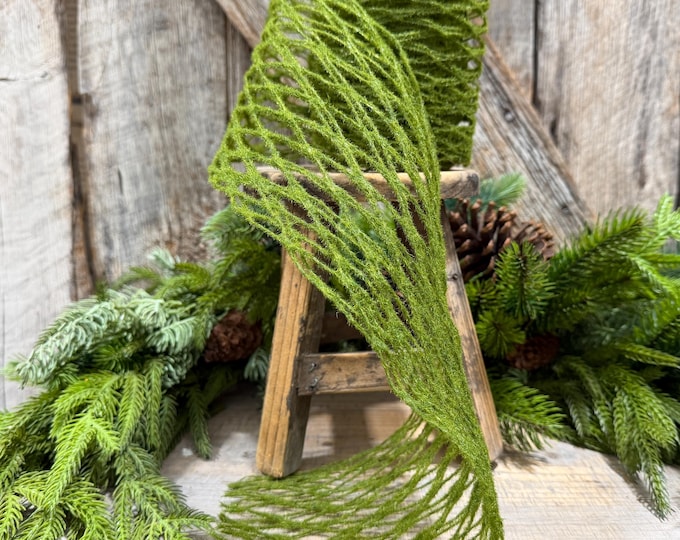 6" Moss Ribbon Garland