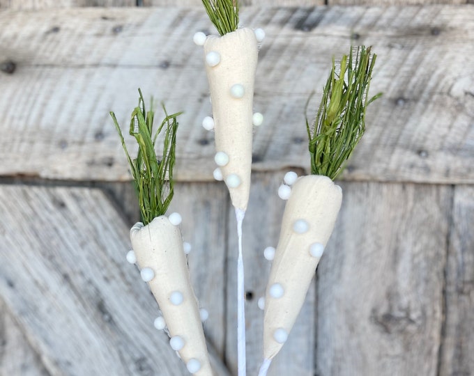 30" Pom Pom Carrot Spray, Easter Decor, Easter Carrot, natural Carrots, Large Carrots, Plush Carrots, Wreath Supply, Wreath attachment
