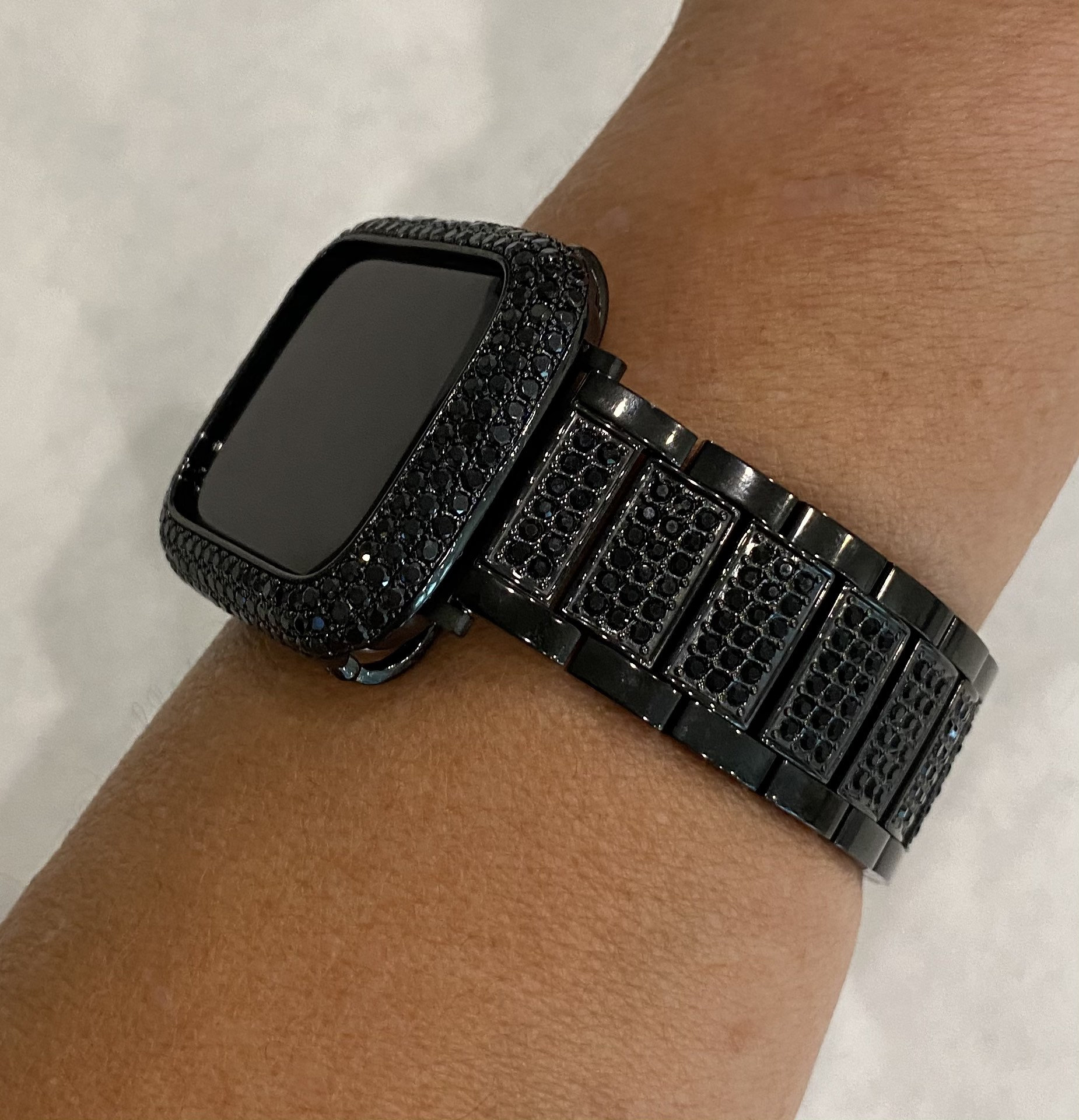 black apple watch bumper