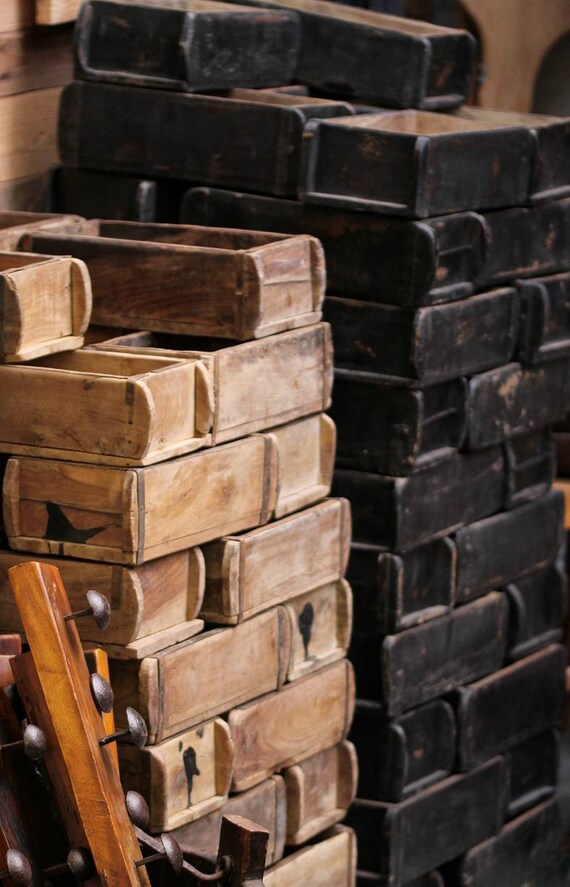 INDIAN BRICK MOULD : reclaimed vintage wooden brick mould from india