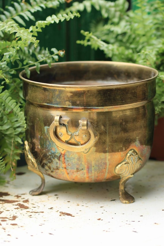 VINTAGE BRASS PLANTER : cauldron shaped plant pot with handles