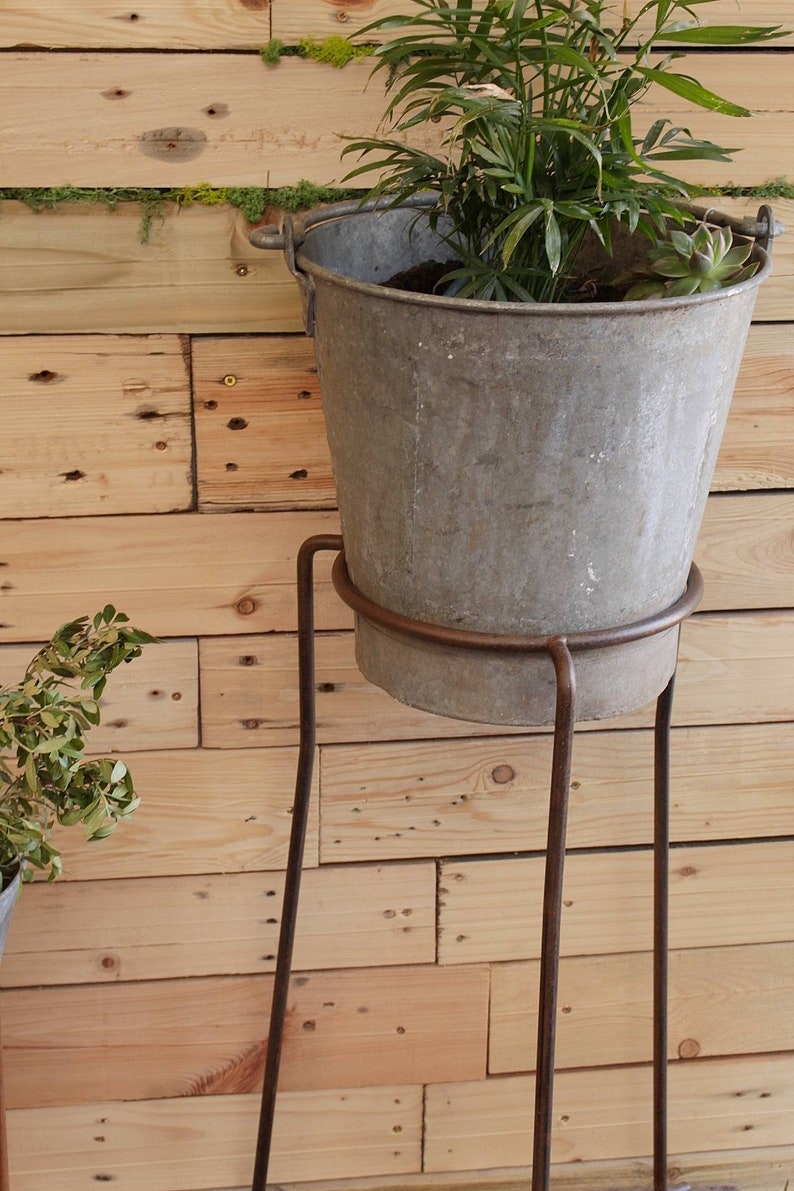 IRON PLANT STANDS rustic plant stand for buckets or pots Etsy
