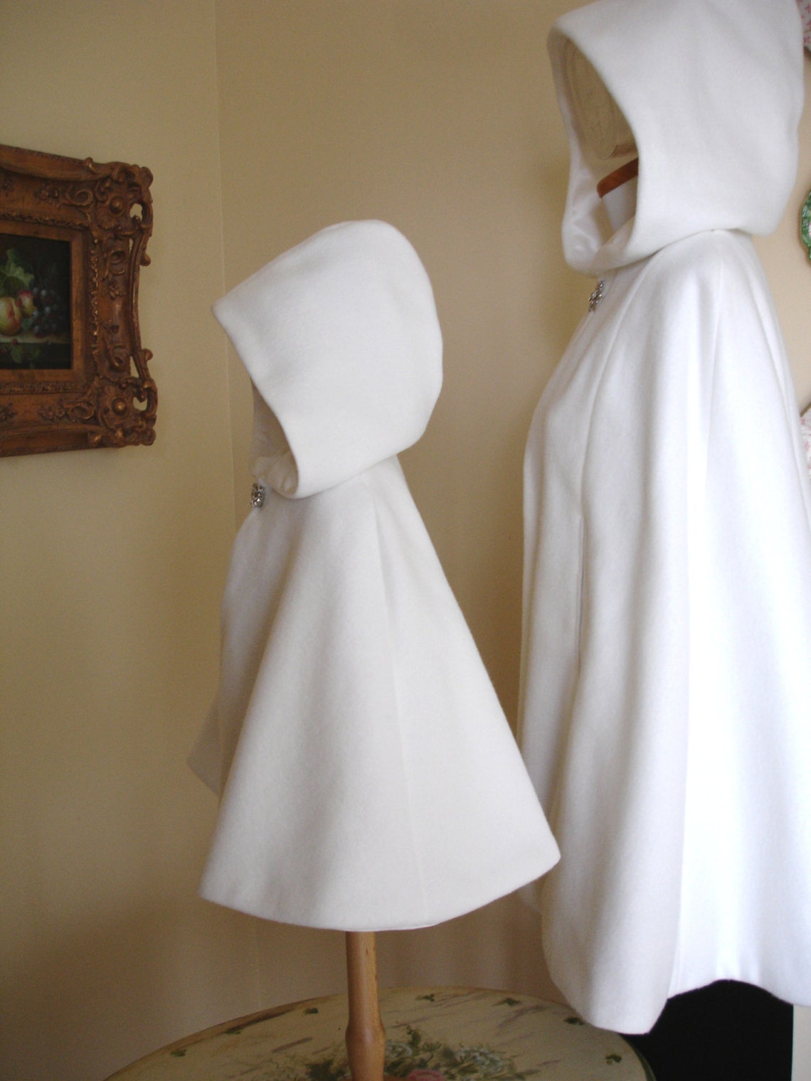 Hooded Bridal Cape Short Wedding Cloak - Etsy