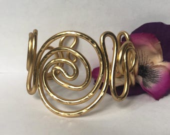 Hammered Gold Artisan Swirl Bracelet – Organic Minimal Jewelry Boho Statement Bracelet Gift for Her