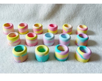 mini Kerzenhalter rund für Stabkerzen | Marble und abstraktes Design | moderner und farbenfroher Kerzenständer | marmorierter Kerzenständer