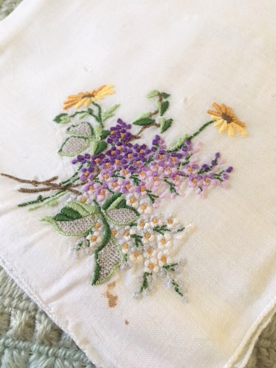 Spring Joy! Handsewn Handkerchief.  Vintage. Gorg… - image 7