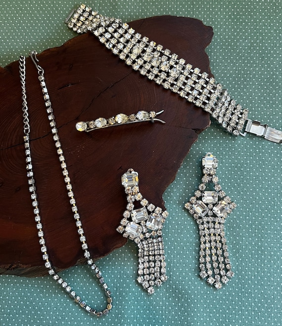 Rhinestone jewelry set: Gorgeous Drop earrings. 5… - image 1