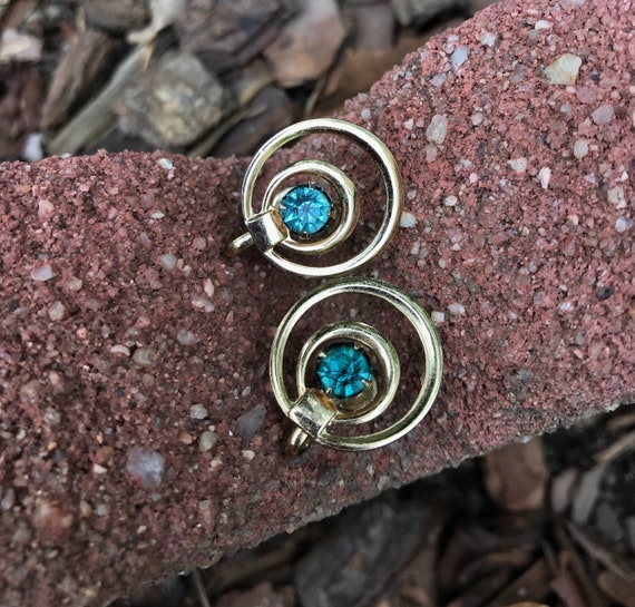 Circle gold earrings & aqua stones: Lovely. Estat… - image 6