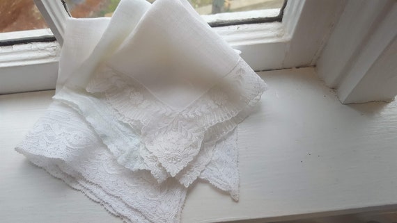 Beautiful Vintage Handkerchief - Bridal Hankie, L… - image 4