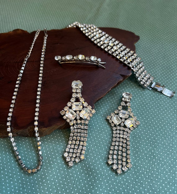 Rhinestone jewelry set: Gorgeous Drop earrings. 5… - image 10