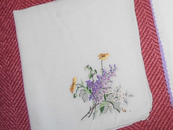 Spring Joy! Handsewn Handkerchief.  Vintage. Gorg… - image 3