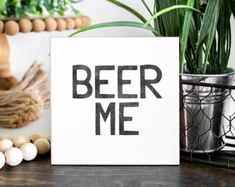 Beer Me Coasters, Alcohol Coasters, Regalos de cerveza para él, Divertido regalo del Día del Padre de son, Regalos para amantes de la cerveza, Decoración del dormitorio, Regalos de man cave