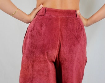 Vintage High Waist Dark Red Suede Leather Bermuda Knee Length Shorts - Size S/M - 8/10