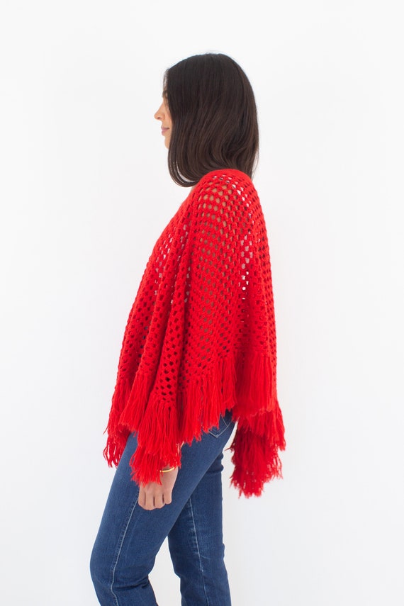 70s 1970s RED Crochet Hand Knit Sleeveless Poncho… - image 4