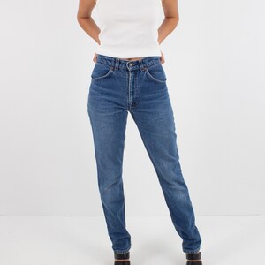90s, 1990s Levis Jeans - Orange Tab - Mid Rise - Tapered Leg Slim Fit Relaxed Fit Boyfriend Leg- in Dark Blue Wash - Size 27" / XS-S image 4
