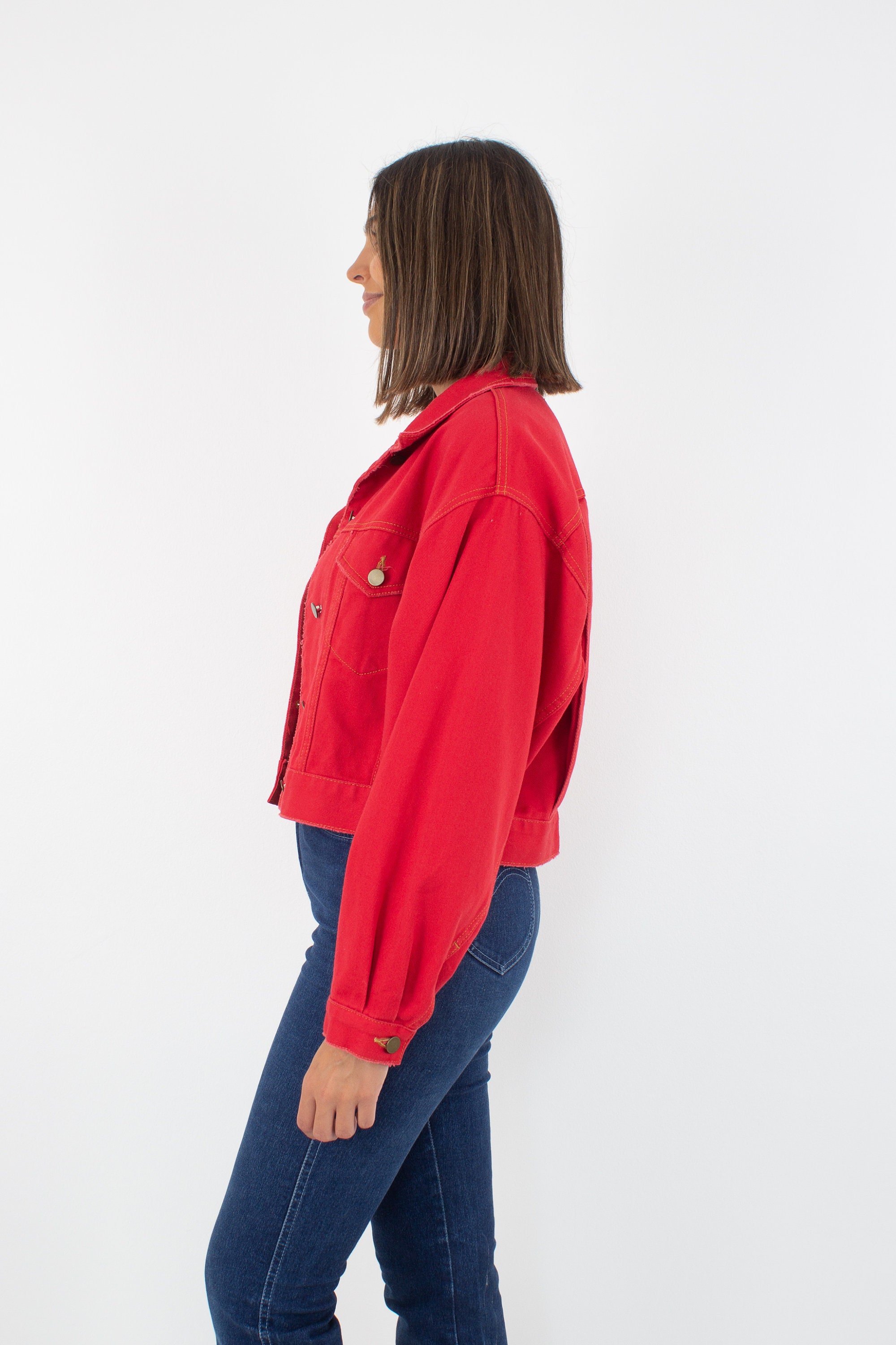 ジャケット・アウター 00s red cropped fringe denim jacket SHREDDED FRINGE CROPPED DENIM JACKET – AKIRA