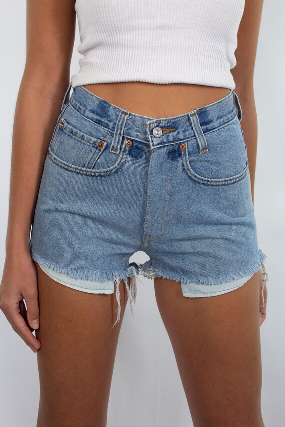 Vintage 90s azul Levis cintura alta cortado pantalones cortos de mezclilla 10 tamanos 23 24 25 26 27 28 29 30 32 33 Etsy Mexico