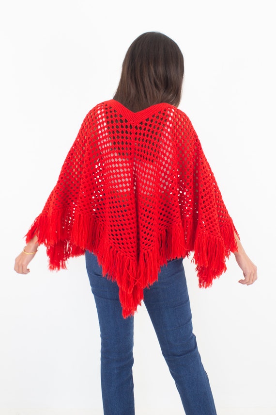 70s 1970s RED Crochet Hand Knit Sleeveless Poncho… - image 6
