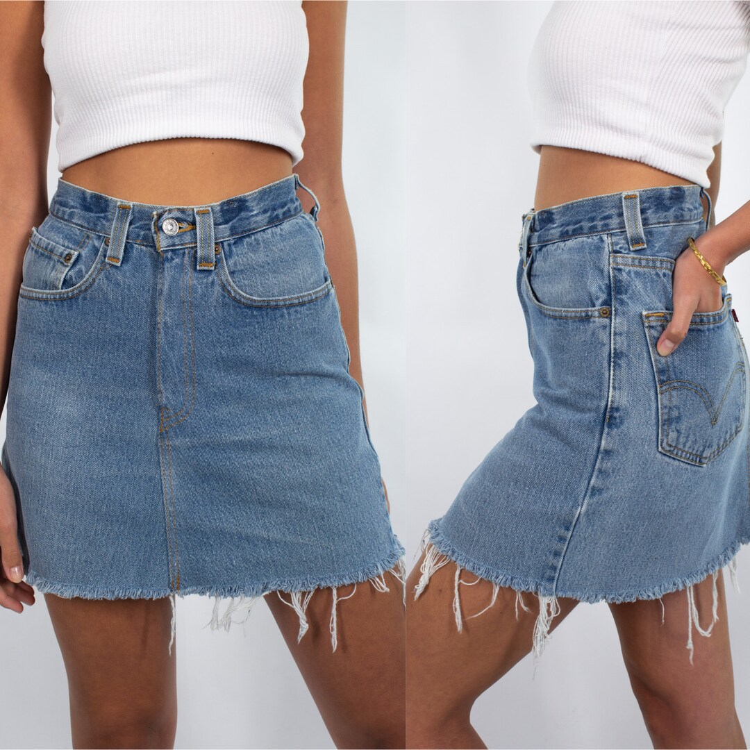 VIP【関税送料無料】希少 LEVI'S LIGHT BLUE COTTON MINI SKIRT Vintage 90s Blue Levis High Waist Denim Mini Skirt Raw Hem