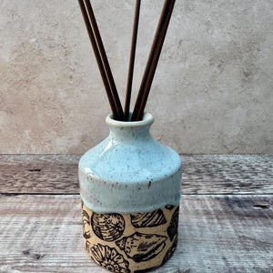 Ceramic Oil Reed Diffuser Bottle - Seashells with Aquamarine Glaze