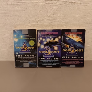 Set of 3 Vintage 1993 seaQuest DSV Paperbacks