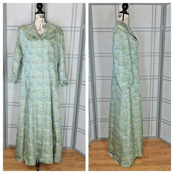 Vintage opera coat / 1940s Chinese opera coat / O