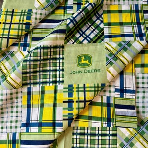 Tela John Deere Madras Plaid Patch de Springs Creative, 2.8 yardas, verde, azul y amarillo. Tela para acolchado, costura y manualidades, 100% algodón, 44" de ancho.