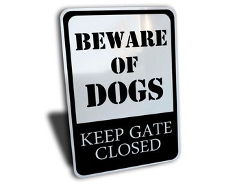 Advertencia Tenga cuidado con los perros señal mantener la puerta cerrada, ALUMINIO, negro, 7 " por 10"