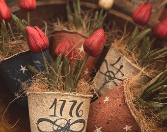 Patriotic Prim Pots| Grubby Tulips| Spring Decor| Patriotic Decor| Memorial Day| July 4th| Primitives| Primitive Goods| Handmade Primitives