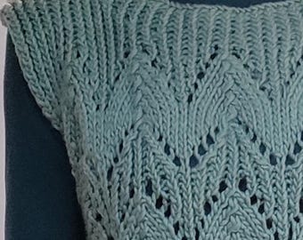 Women's Vest Knitting Pattern, Bulky Yarn Pullover Knitting Pattern, Knit Slipover Lace Pattern, Winter Sweater Vest Knitting Pattern in PDF