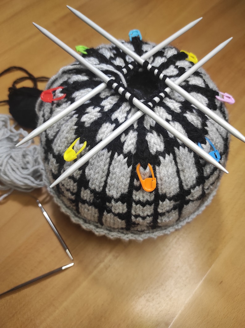 Fair Isle Hat Knitting Pattern, Winter Beanie Stranded Knitting Pattern