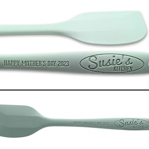 Mother&#39;s Day Personalized Spatula, Customized Silicone Spatula, Silicone Spatula, Gift for Her, Baking Gift, Embossed Spatula, Gift for Mom