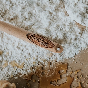Personalized Wooden Spoon, Engraved Wooden Spoon, Personalized Spoon, Wooden Spoon, Gift for Her, Baking Gift, Cooking Gift, Engraved Spoon Bild 5