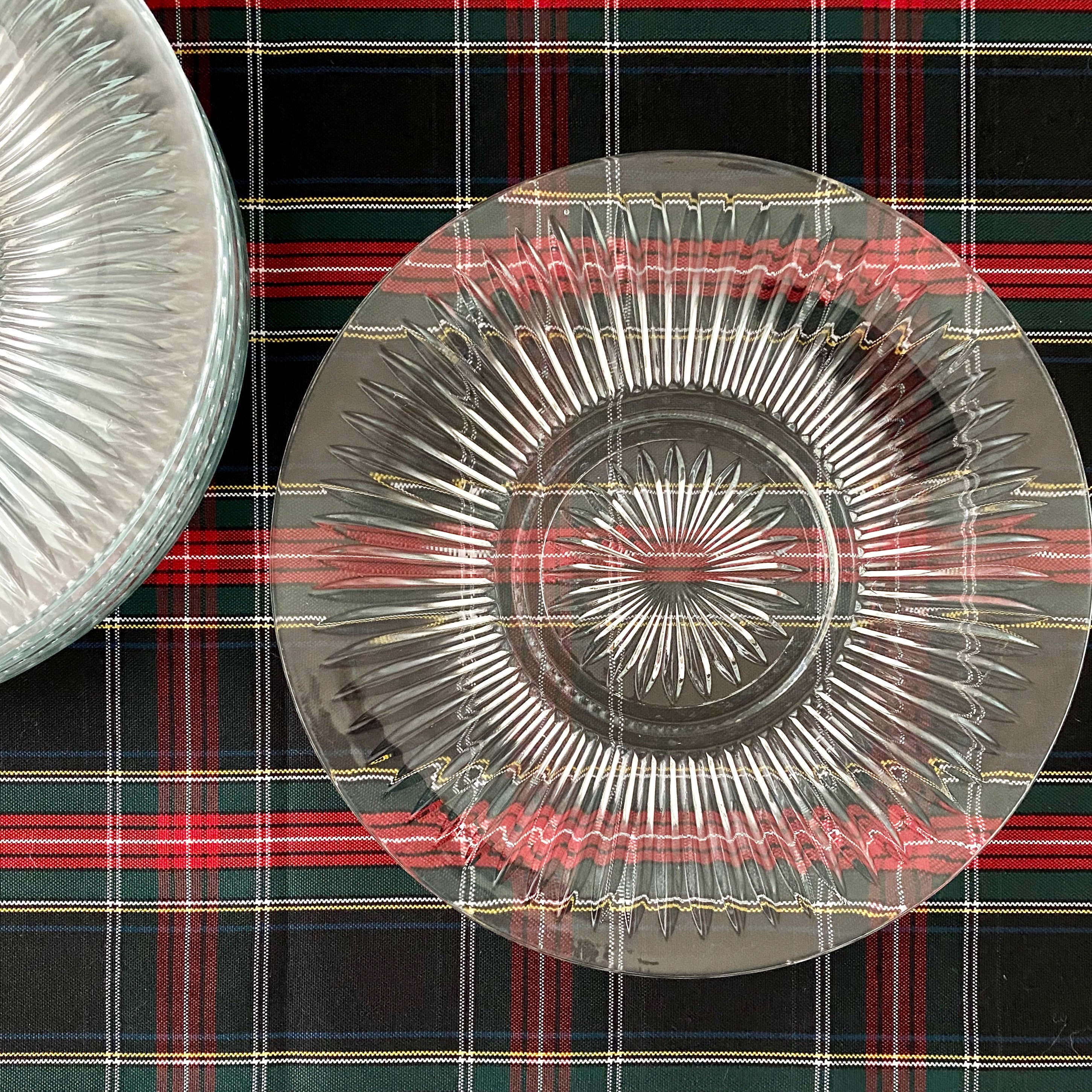 Vintage 19401960s Pressed Glass Dinner Plate (Set of 4) Starburst