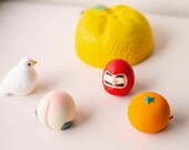 Ceramic Fortune Figurine Japanese Daruma Bird Peach Orange Lucky Charm Diorama Supplies