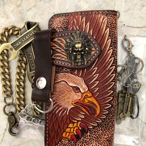 Carteira de couro esculpida masculina estilo motociclista, corrente de águia, carteira de couro com duas dobras, carteira de cowboy ocidental, presente para ele, presente para homens, presente para o pai