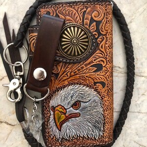 Geschnitzte Leder Herren Biker Brieftasche Kette Adler punziert Leder Bifold Brieftasche Western Cowboy Brieftasche Geschenk für ihn Geschenk für Männer Geschenk für Papa