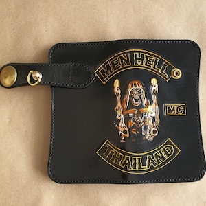 Geschnitzte Leder Herren Biker Brieftasche Kette Schädel punziert Leder Bifold Brieftasche Western Cowboy Brieftasche Geschenk für ihn Geschenk für Männer Geschenk für Papa