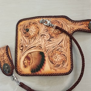 Cartera de motociclista de cuero tallado para hombre, billetera plegable de cuero con labrado de jefe indígena, billetera de vaquero occidental, regalo para él, regalo para hombres