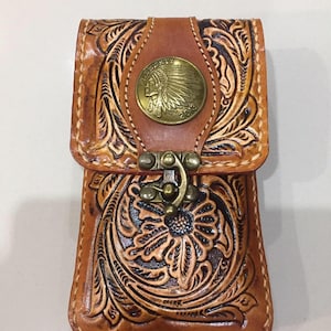 Étui pour téléphone en cuir western pour ceinture, cuir sculpté, fait main, support pour téléphone portable en cuir repoussé, cadeau en cuir pour lui, cadeau pour homme, cadeau pour papa