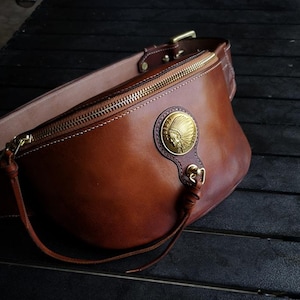 Handmade Leather Crossbody Bag Leather Fanny Pack Sling Bag Shoulder Bag for Men Personalized Fanny Pack with Straps Bum Bag Gift For Him