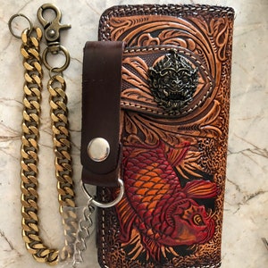 Geschnitzte Leder Herren Biker Brieftasche Kette Karpfen Fisch Punzierte Leder Bifold Brieftasche Western Cowboy Brieftasche Geschenk für ihn Geschenk für Männer Geschenk für Papa