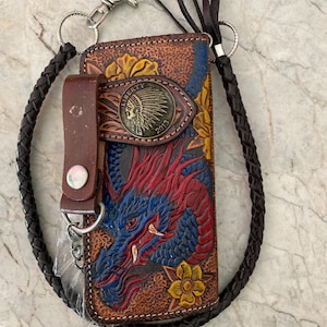 Geschnitzte Leder Herren Biker Brieftasche Kette Drachen punziert Leder Bifold Brieftasche Western Cowboy Brieftasche Geschenk für ihn Geschenk für Männer Geschenk für Papa