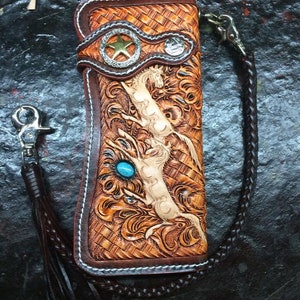 Cartera de motociclista de cuero tallado para hombre, billetera plegable de cuero con cadena y caballo, billetera de vaquero occidental, regalo para él, regalo para hombres, regalo para papá