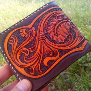 Cartera de cuero tallada a mano, cartera floral, cartera plegable estilo vaquero occidental para hombre, cartera de cuero repujado, regalo para él, regalo para hombre, regalo para papá