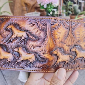 Handgefertigte geschnitzte Lederbrieftasche Florale Brieftasche Western Cowboy Bifold Herren Brieftasche Punzierte Leder Brieftasche Geschenk für Ihn Geschenk für Männer Geschenk für Papa